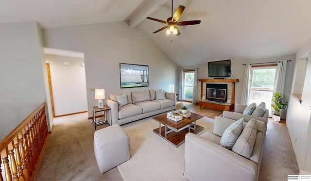 16606 Adams Street, Omaha, NE 68135