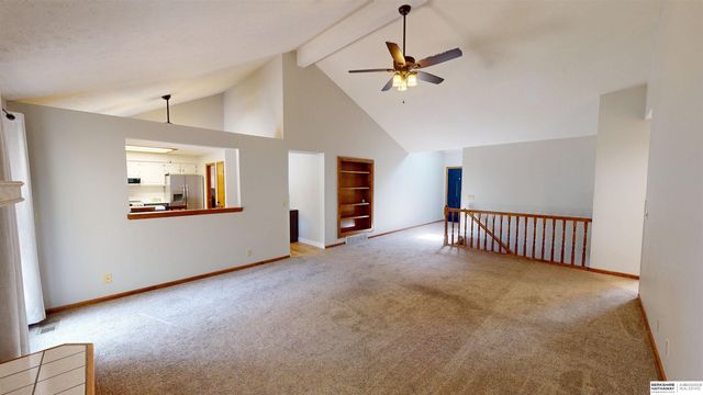 16606 Adams Street, Omaha, NE 68135