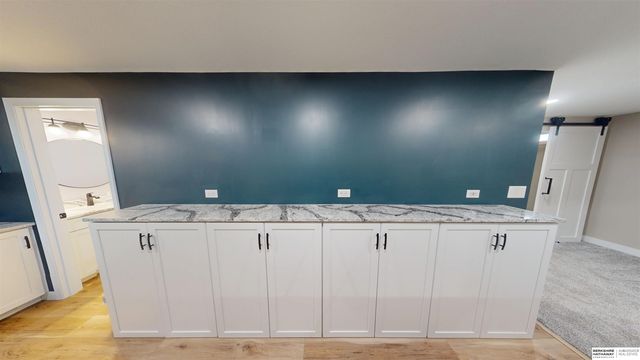16606 Adams Street, Omaha, NE 68135