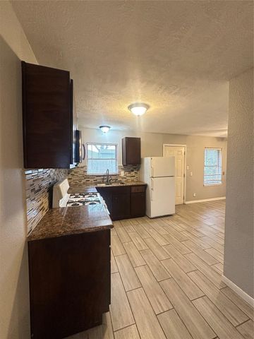 1708 Effie Lane, Pasadena, TX 77502