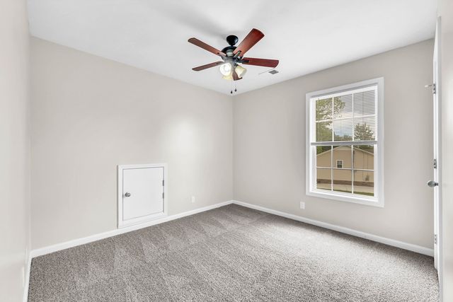 800 Shetland Dr, Oak Grove, KY 42262