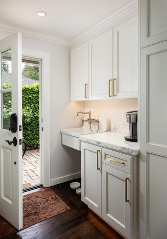 1445 Valparaiso Avenue, Menlo Park, CA 94025