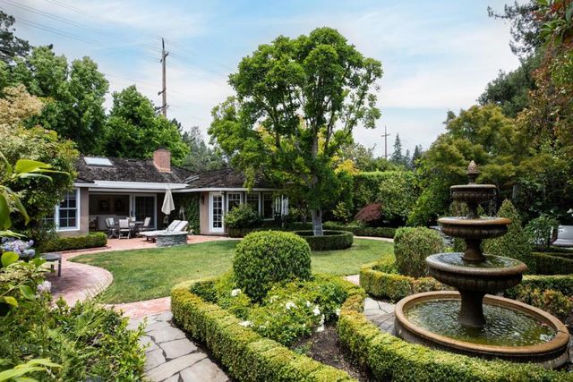 1445 Valparaiso Avenue, Menlo Park, CA 94025
