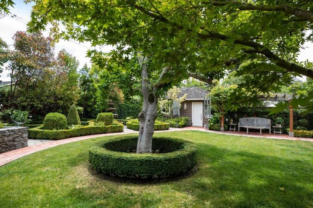 1445 Valparaiso Avenue, Menlo Park, CA 94025