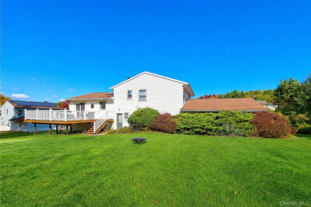 61 Decker Drive, Washingtonville, NY 10992