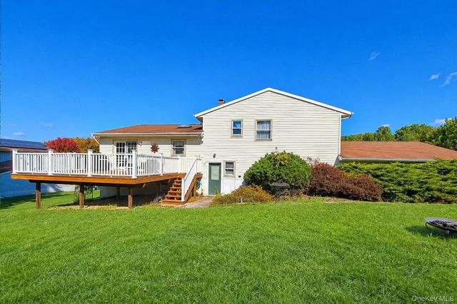 61 Decker Drive, Washingtonville, NY 10992