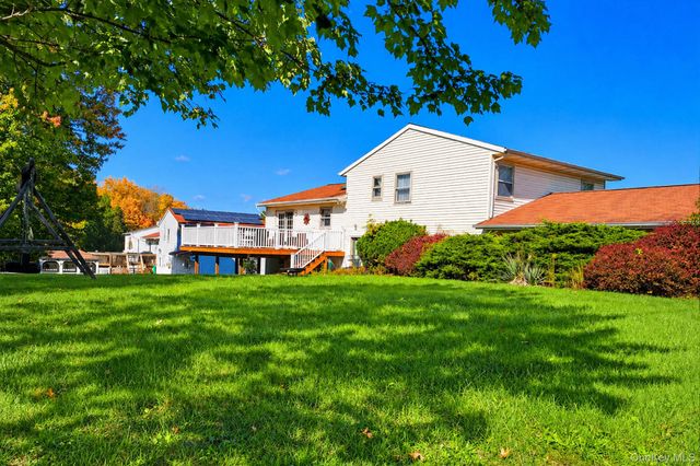 61 Decker Drive, Washingtonville, NY 10992