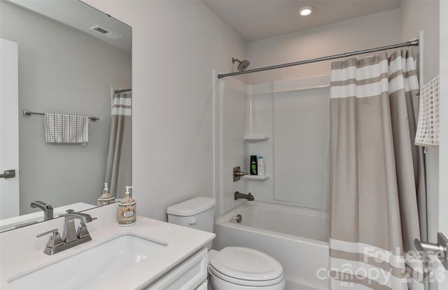 421 Spearfield Lane, Charlotte, NC 28205