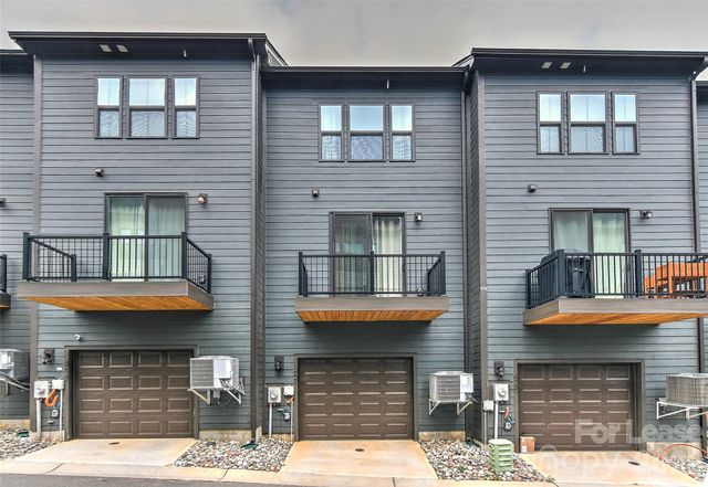 421 Spearfield Lane, Charlotte, NC 28205