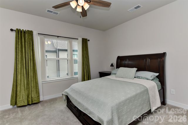 421 Spearfield Lane, Charlotte, NC 28205