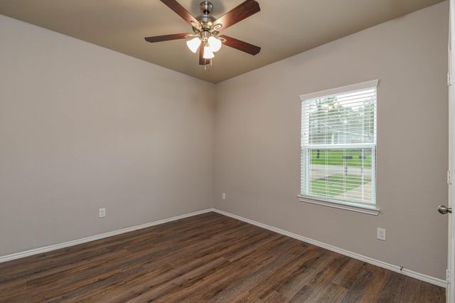 15627 Sycamore Drive, Montgomery, TX 77356