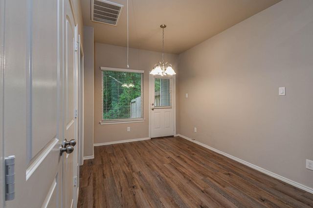 15627 Sycamore Drive, Montgomery, TX 77356