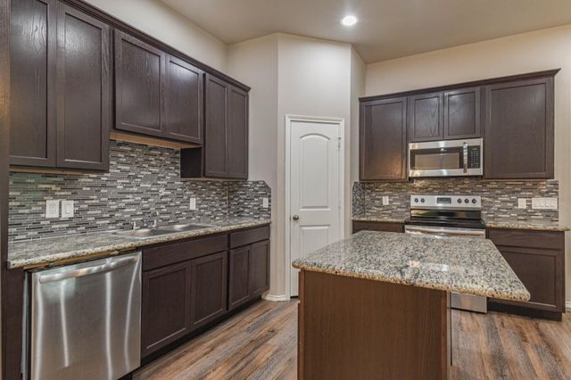 15627 Sycamore Drive, Montgomery, TX 77356