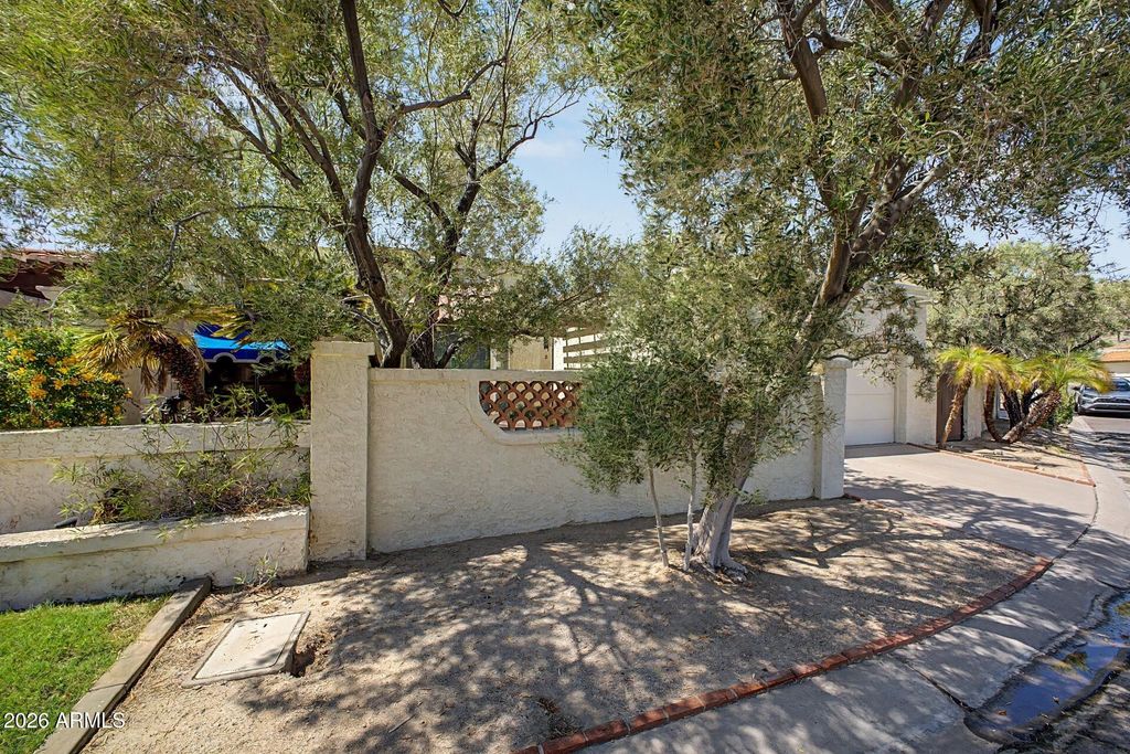 4701 E EUCLID Avenue 1, Phoenix, AZ 85044 — photo 2