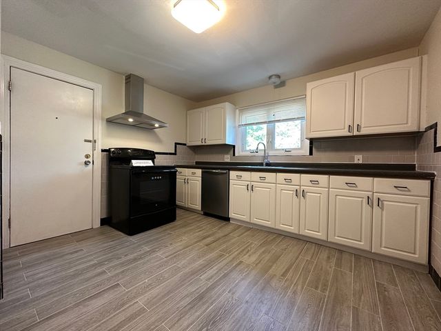 108 Craftsland Rd 108, Newton, MA 02467