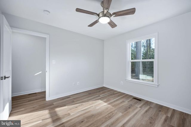 390 MONTICELLO DR, Colonial Beach, VA 22443