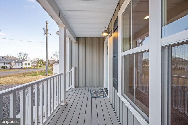 390 MONTICELLO DR, Colonial Beach, VA 22443
