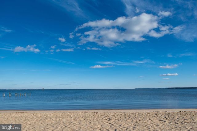 390 MONTICELLO DR, Colonial Beach, VA 22443