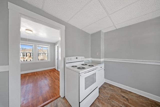 25 Fifth Ave 2, Quincy, MA 02169