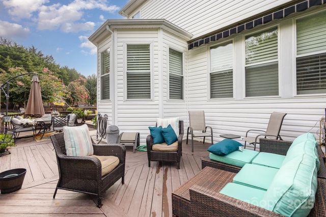 7305 Denali Lane, Charlotte, NC 28216