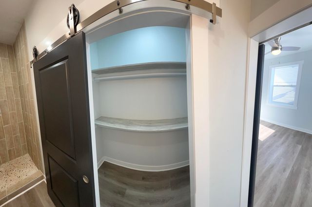 4523 E 6th Avenue, Gary, IN 46403