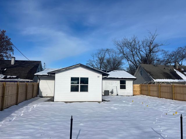 4523 E 6th Avenue, Gary, IN 46403