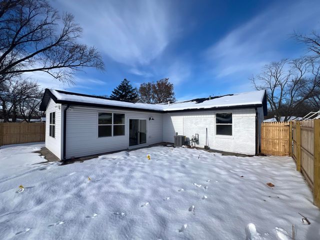 4523 E 6th Avenue, Gary, IN 46403