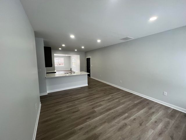 4523 E 6th Avenue, Gary, IN 46403