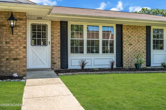 110 Buckingham Drive B, Manchester, NJ 08759