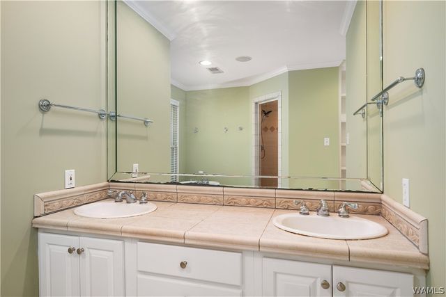 4526 Woodlands Hills, Tuscaloosa, AL 35405