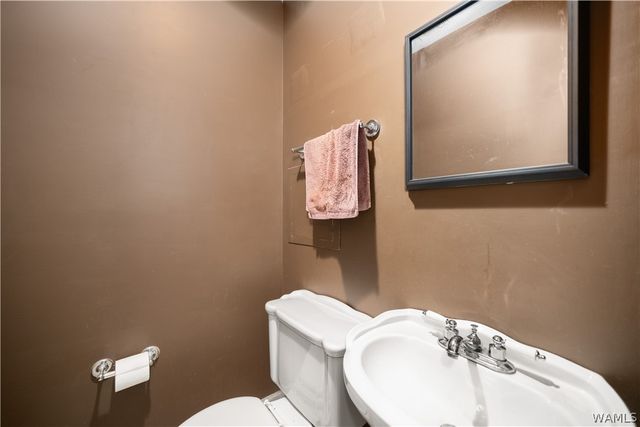 4526 Woodlands Hills, Tuscaloosa, AL 35405