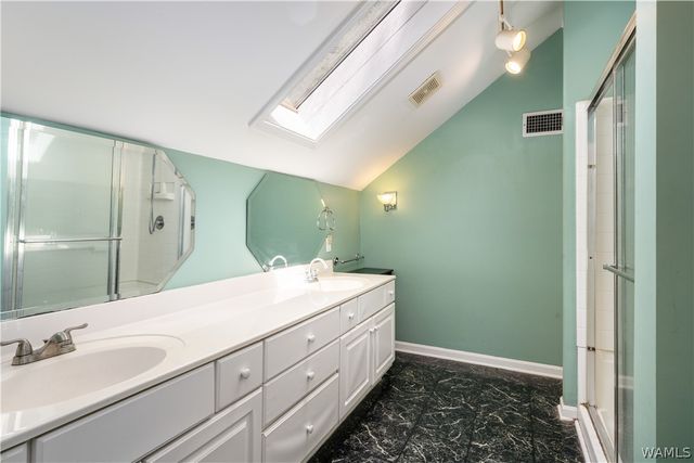 4526 Woodlands Hills, Tuscaloosa, AL 35405