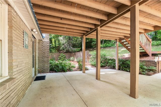 4526 Woodlands Hills, Tuscaloosa, AL 35405