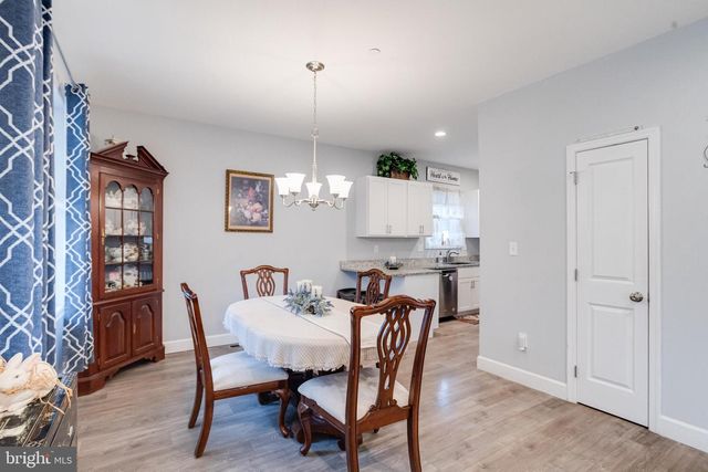 708 HYDE PARK RD, Essex, MD 21221