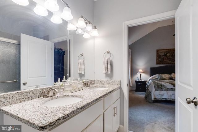 708 HYDE PARK RD, Essex, MD 21221