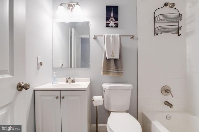 708 HYDE PARK RD, Essex, MD 21221