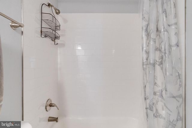 708 HYDE PARK RD, Essex, MD 21221