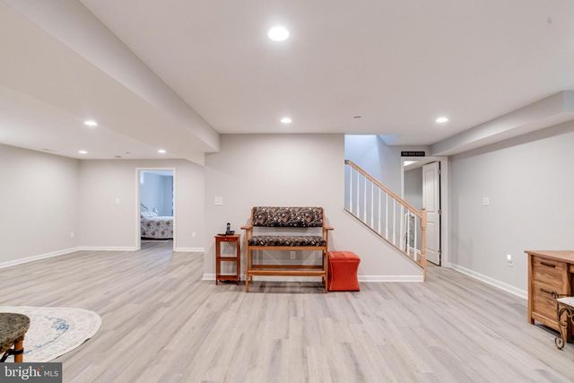 708 HYDE PARK RD, Essex, MD 21221