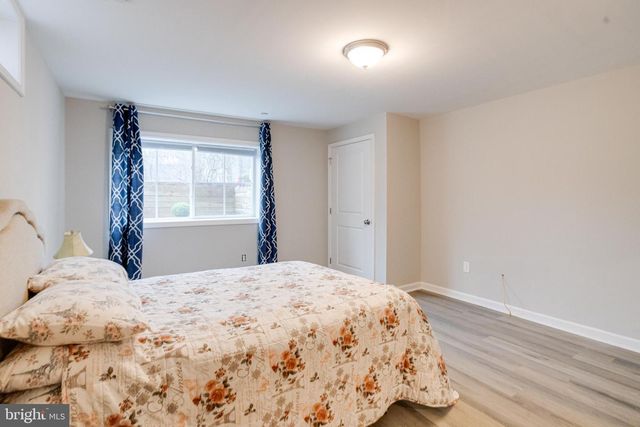 708 HYDE PARK RD, Essex, MD 21221