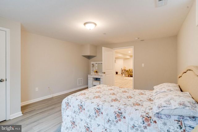 708 HYDE PARK RD, Essex, MD 21221