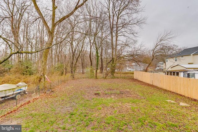 708 HYDE PARK RD, Essex, MD 21221