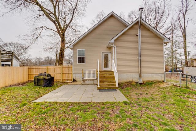 708 HYDE PARK RD, Essex, MD 21221