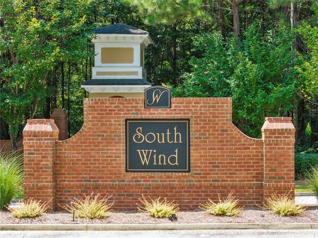 6608 Oak Hill Pass, Fairburn, GA 30213