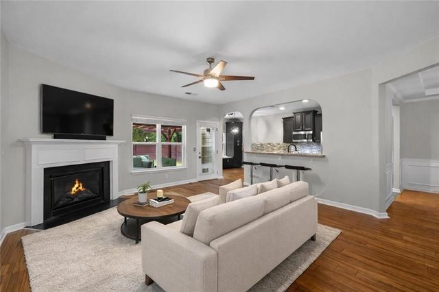 6608 Oak Hill Pass, Fairburn, GA 30213