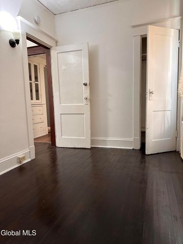 637 Myrtle Avenue, Albany, NY 12208