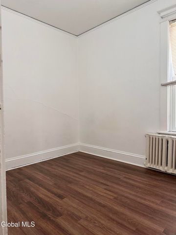 637 Myrtle Avenue, Albany, NY 12208