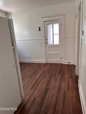 637 Myrtle Avenue, Albany, NY 12208