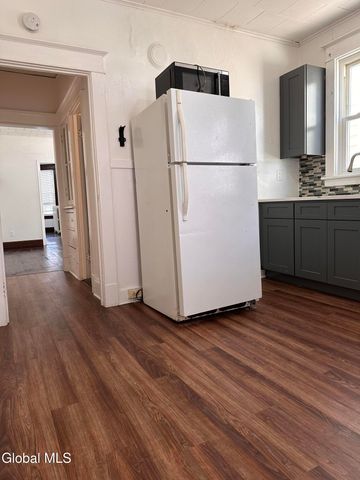 637 Myrtle Avenue, Albany, NY 12208