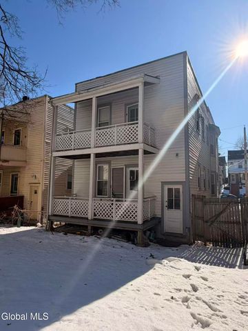 637 Myrtle Avenue, Albany, NY 12208