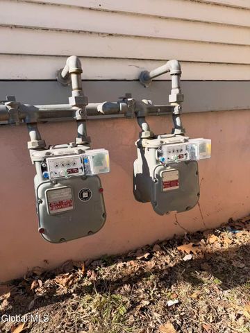 637 Myrtle Avenue, Albany, NY 12208